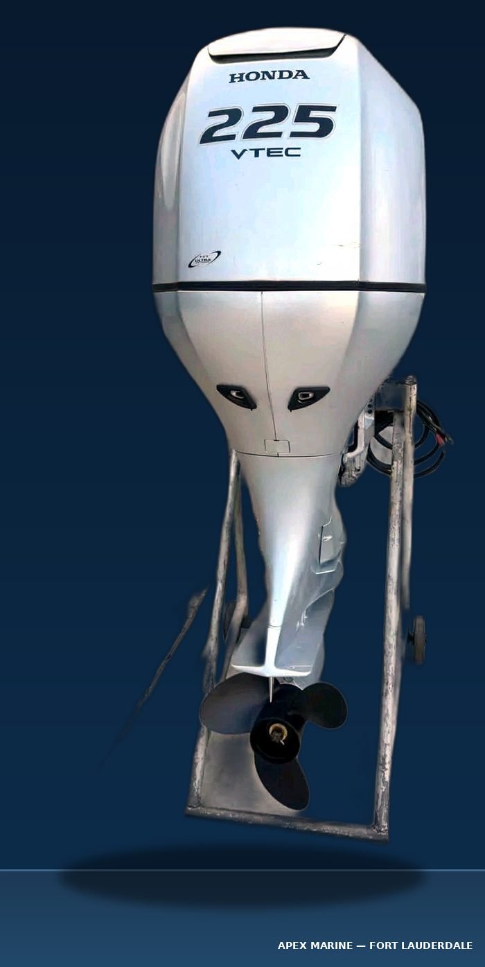 Used 2013 Honda BF225 225 HP Outboard — XL Shaft, Rigging Included — photo 2