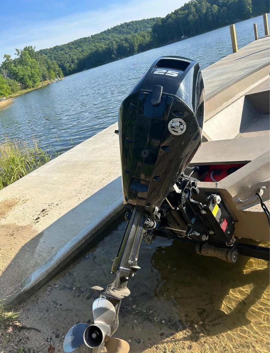 2023 Mercury 25HP EFI FourStroke outboard motor, actual photos