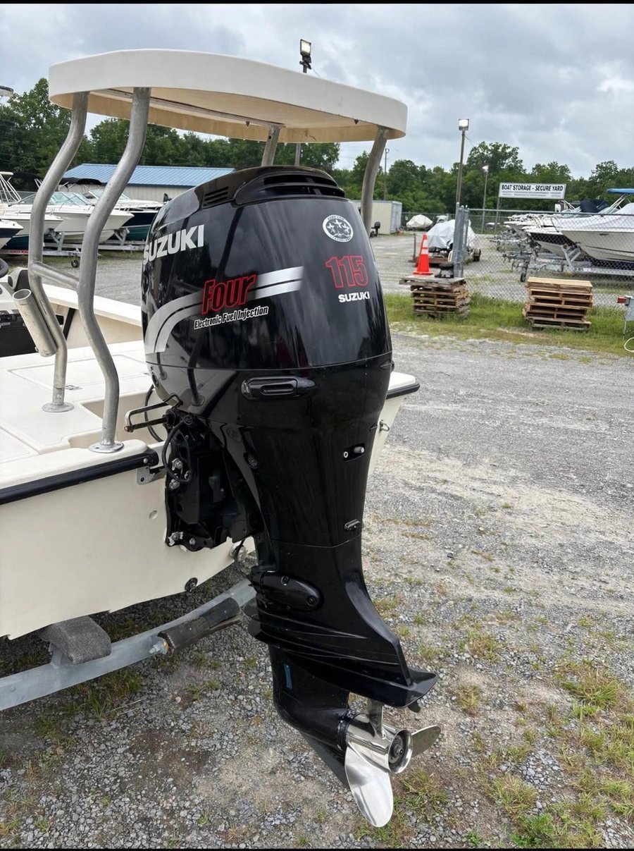 2015 Suzuki DF115 115HP EFI four-stroke outboard motor, actual photos