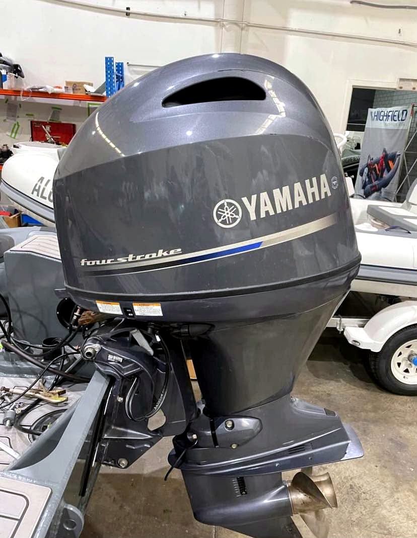 Used 2017 Yamaha F90 JA 90 HP Jet Drive Outboard Motor — photo 3