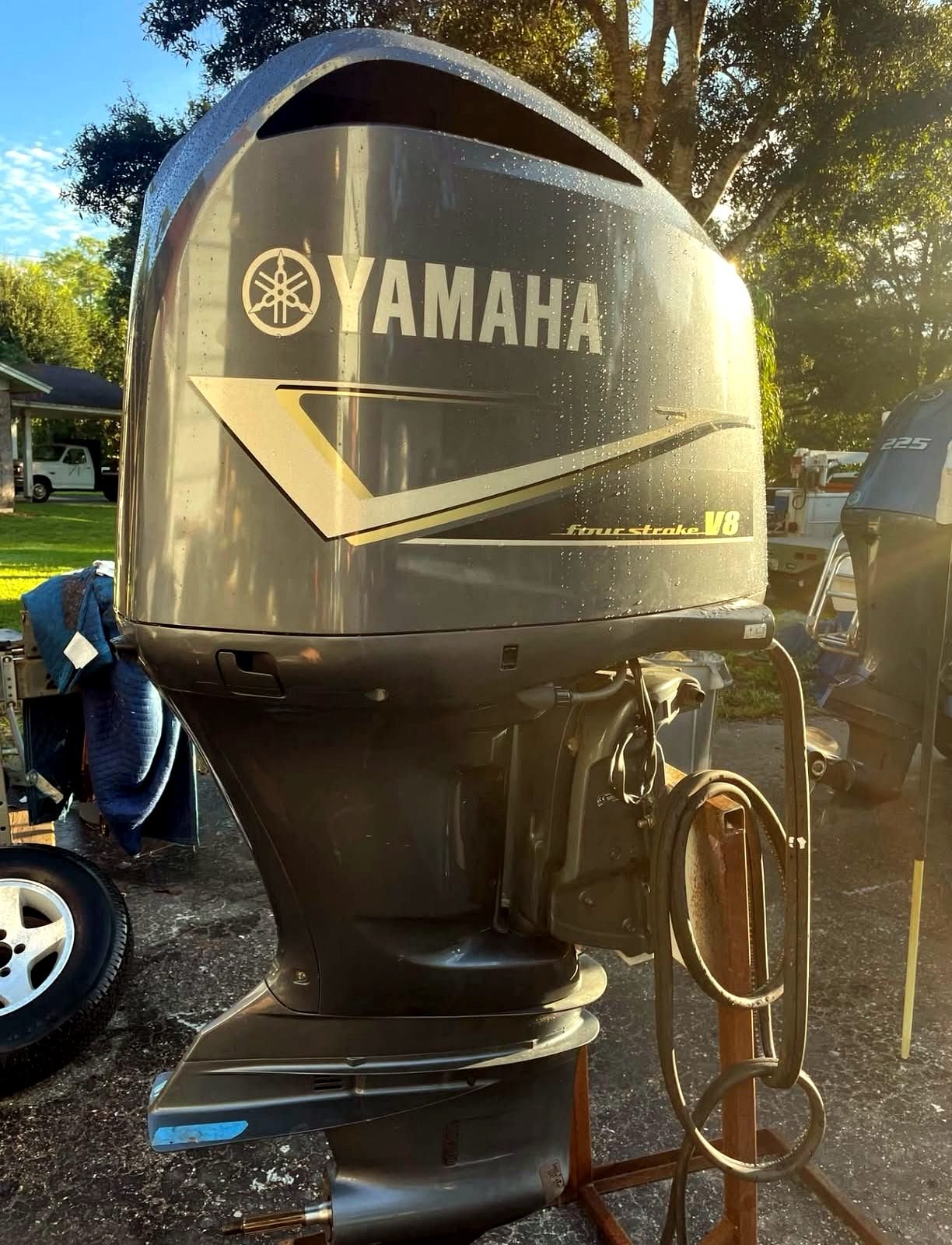 Yamaha LF350 UCB 350 HP V8 Outboard — New Old Stock, 30-Inch Shaft — photo 3