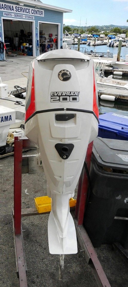 2010 Evinrude 200HP E-TEC outboard motor, actual photos