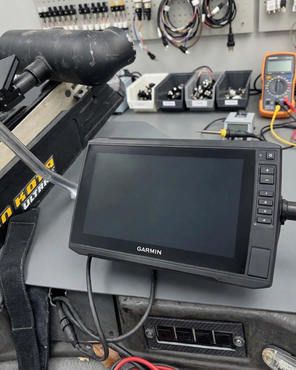 Garmin LiveScope complete sonar system, actual photos — view 3