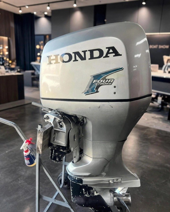 Used Honda 175HP FourStroke outboard motor, actual photos — view 2