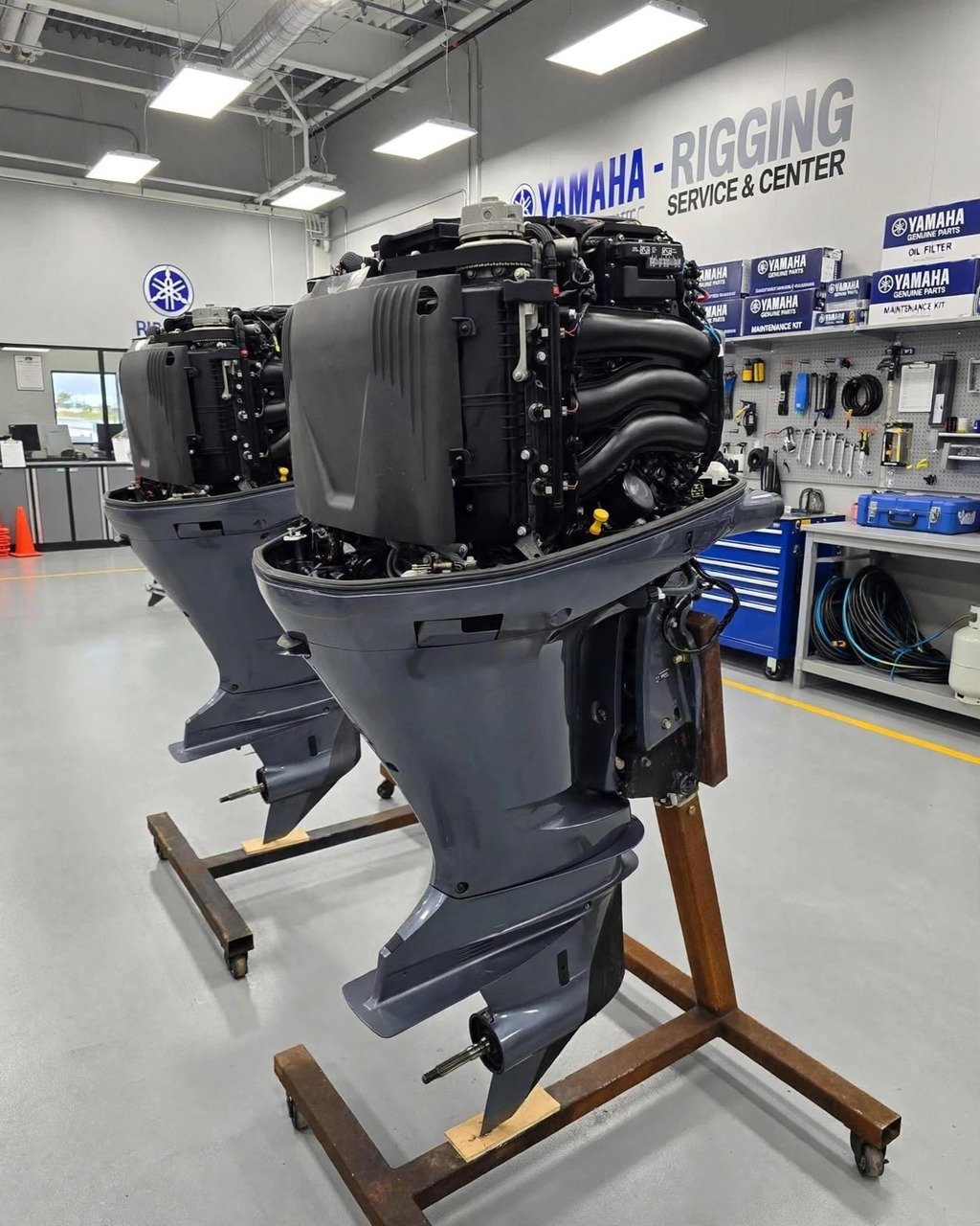 Twin 2021 Yamaha F300 300HP outboard motors, actual photos — view 2