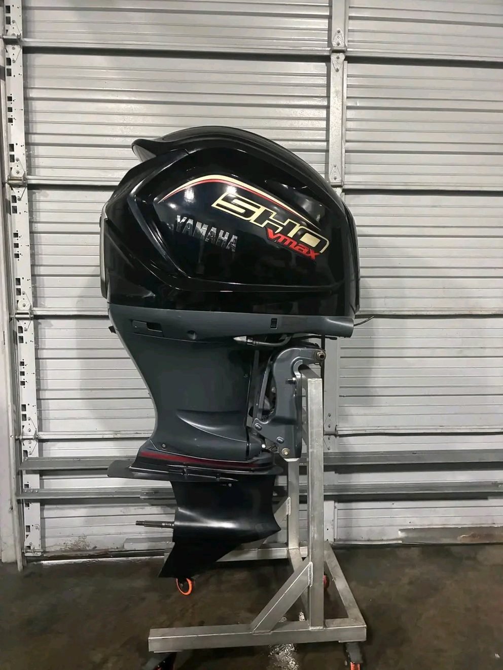 2021 Yamaha VF250 VMAX SHO 250HP outboard motor — port side